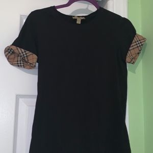 sz S black Burberry tee like new